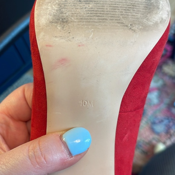 Red suede pumps size 10M - Picture 4 of 5